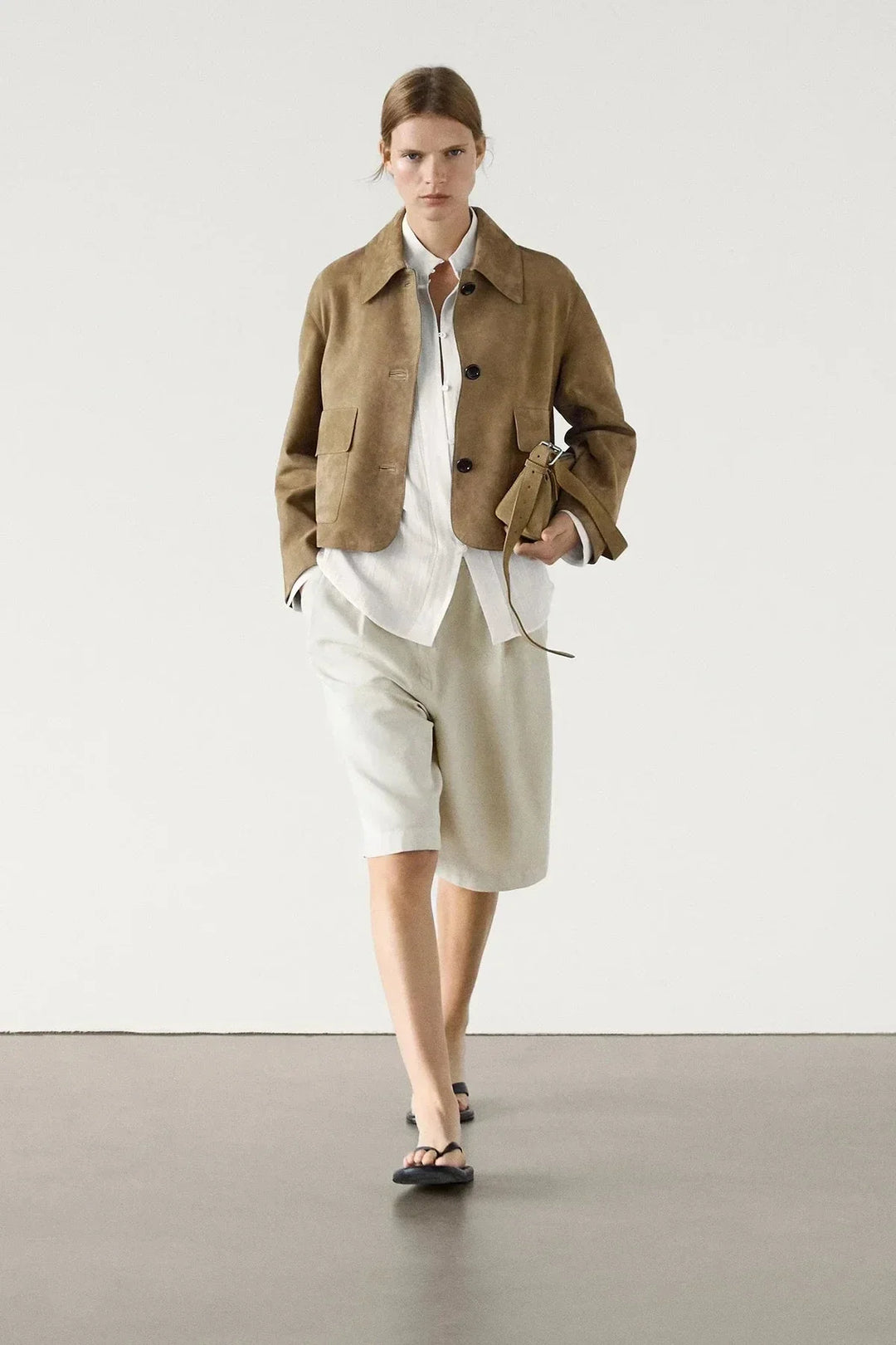 Drune | Kurze Wildlederjacke Eleganz Chic und Trend