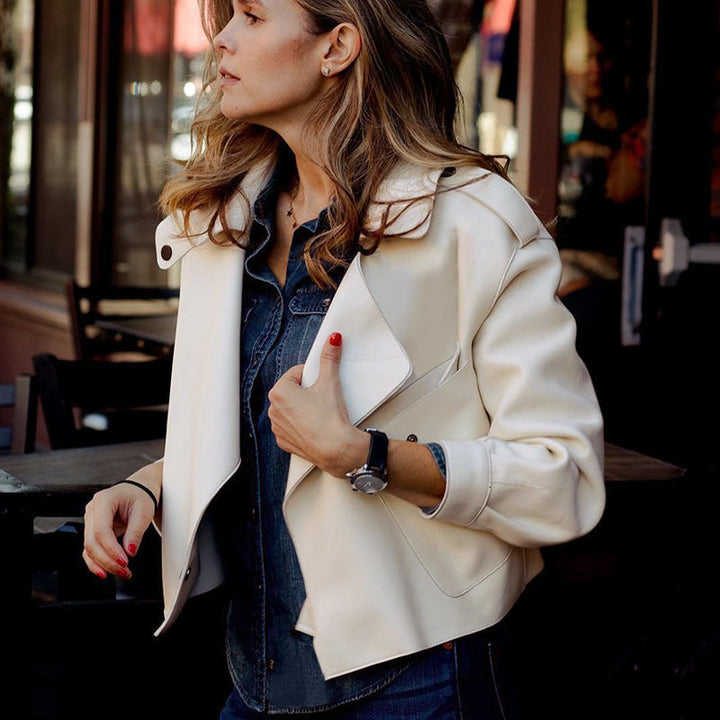 Drune | Kurze Damenjacke Eine Lässige Lederjacke für Frauen