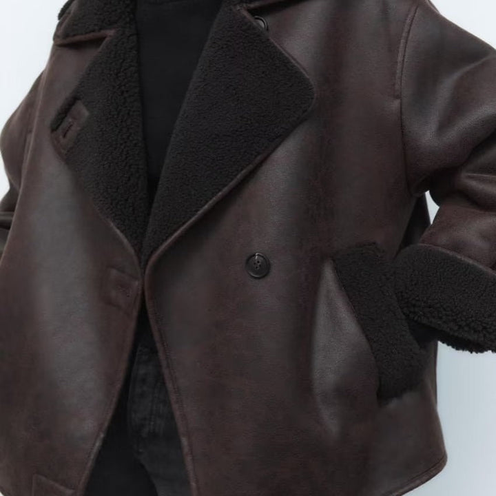 Drune | Übergröße Lammfell Aviator Jacke Weiter Kragen mit Umschlägen