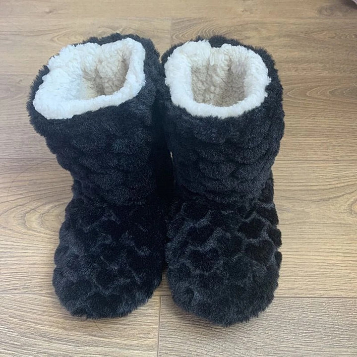 Drune | Memory Foam Hausschuhe mit Fell und Thermofunktion In Stiefelettengröße