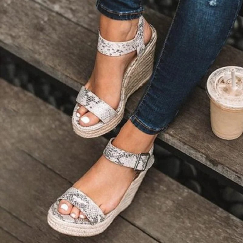 Drune | Sandalen mit Offenem Zeh und Knöchelriemen