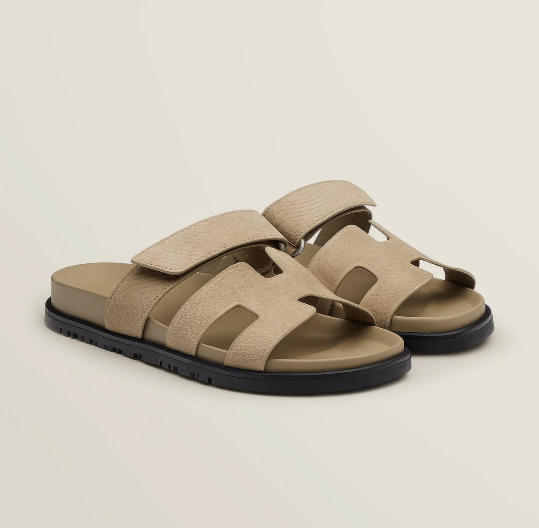 Drune | Stilvolle Sandalen für Einen Luxuriösen Look Vom Strand Auf Die Straße