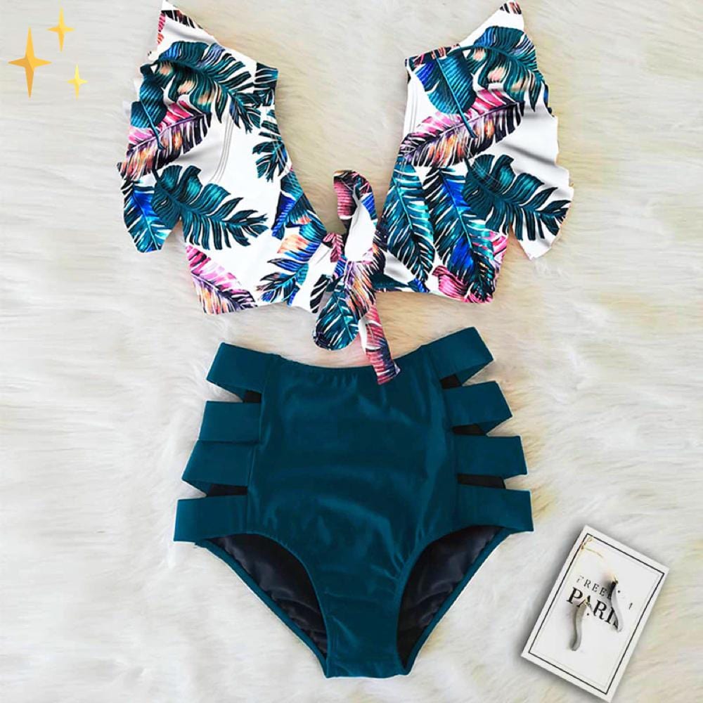 Drune | Bikini-Set, das einen hohen Taillenschnitt und einen gerafften Oberteil für einen verspielten und verführerischen Look hat