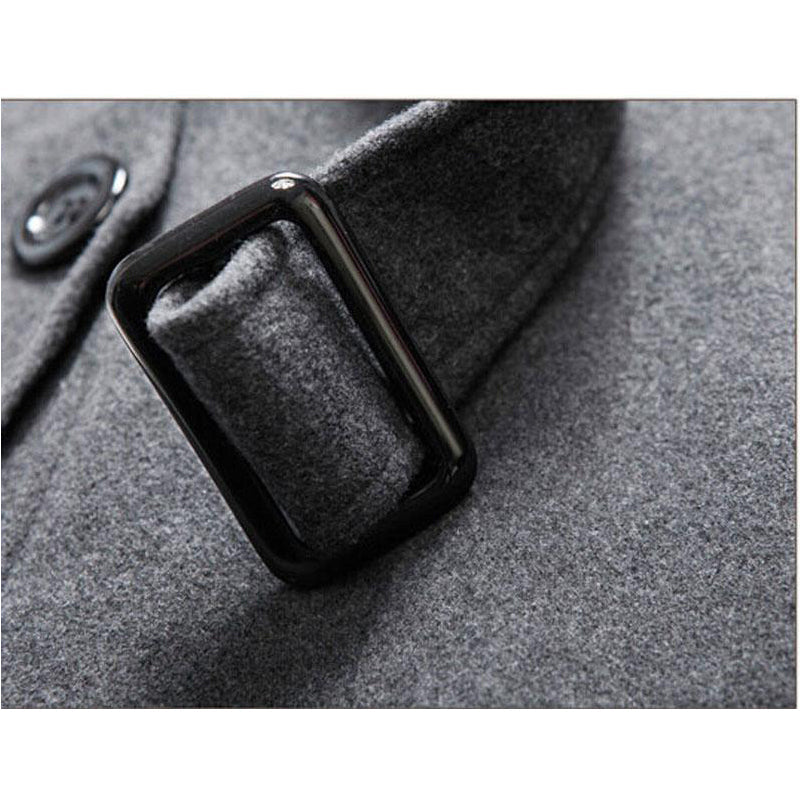 Drune | Moderne Linsen mit Kapuze und eleganten Knopfdetails
