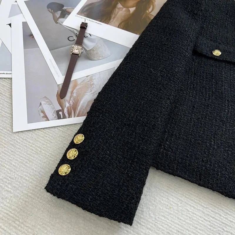 Drune | Cropped Blazer mit Knöpfen Runder Hals