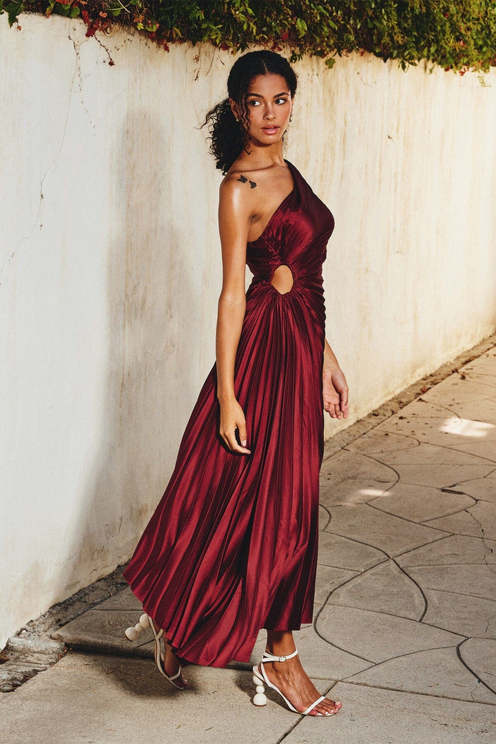 Drune | One Shoulder Plissee Midi Kleid