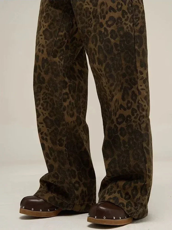 Jeans mit Leopardenmuster