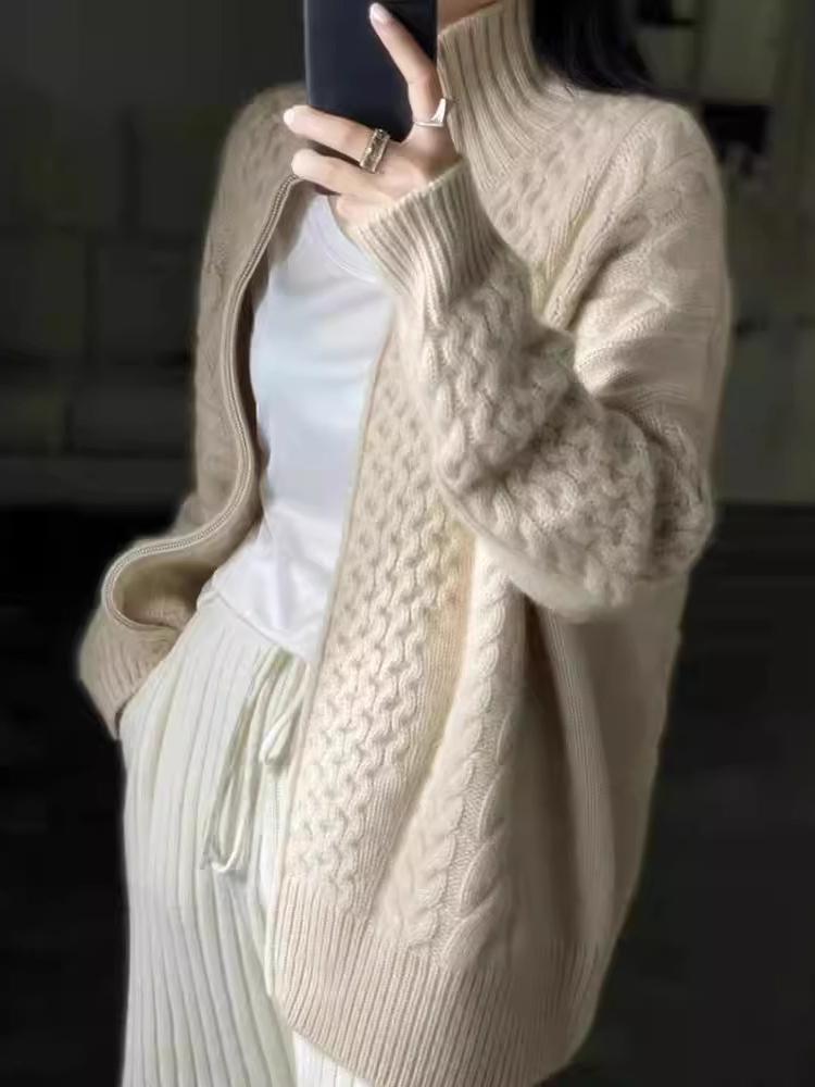 Drune | Dicke Gestrickte Kaschmir Rollkragen Strickjacke