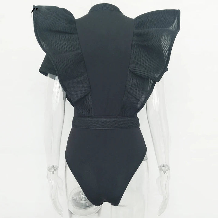 Drune | Freizeit schwarzes Rüschenschnitt Ausschnitt Kurzarm Frauen Bodysuit Top