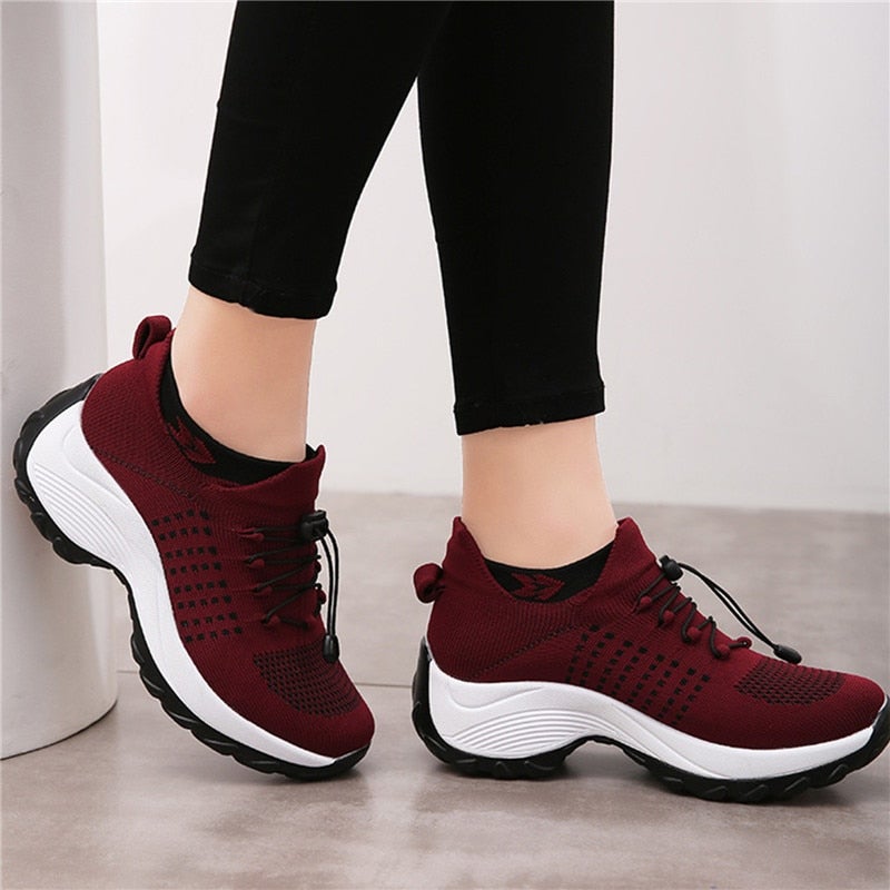 Drune | Atmungsaktive Slip on Sneakers Mit Verstellbaren Schnürsenkeln Für Damen