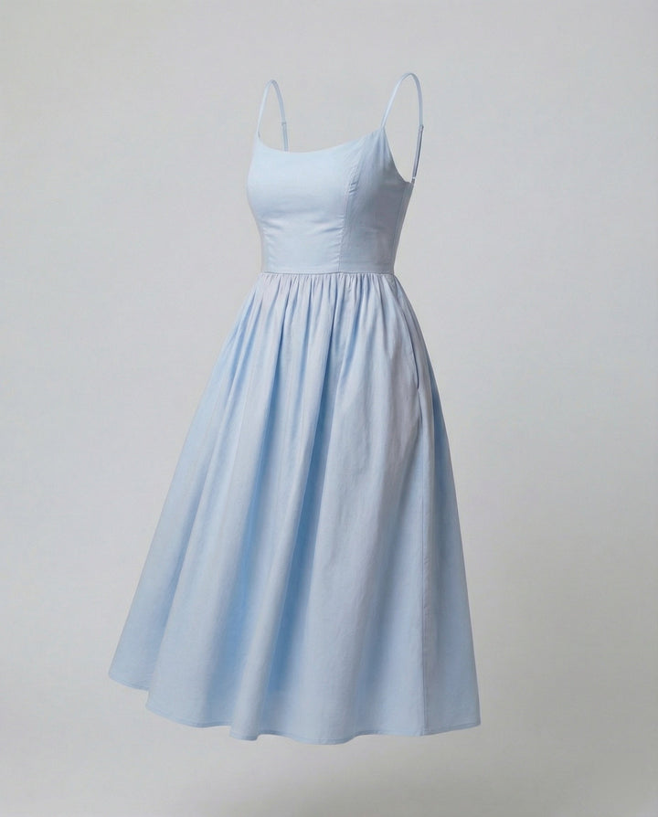 Drune | Einfarbiges Kleid mit U-Ausschnitt und Strapsen
