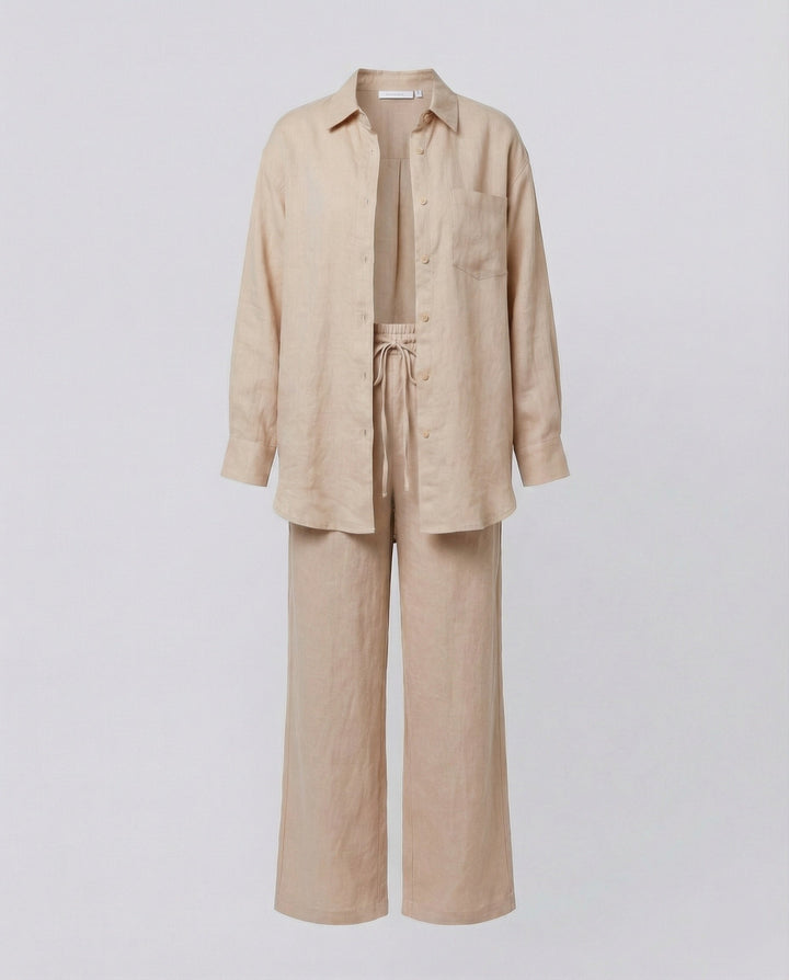 Damen Lässiges Leinen-Outfit mit weit geschnittenem Hemd und lockeren Hosen Drune