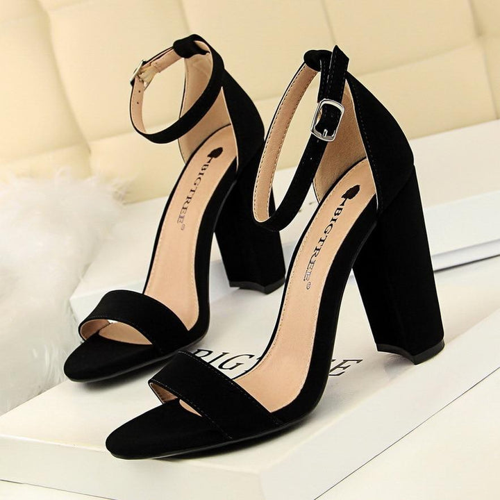 Drune | Buckle Block High Heels Pumps