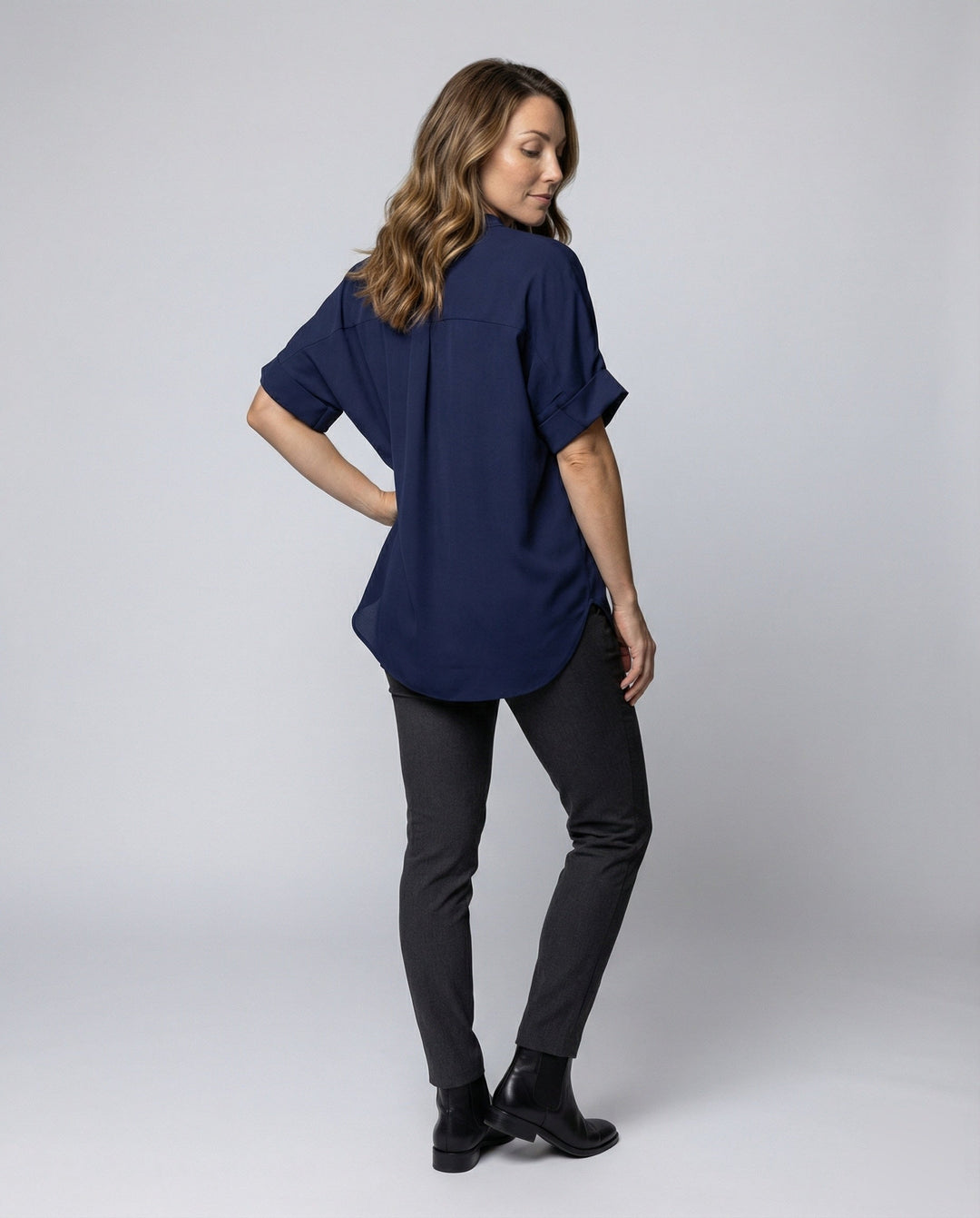Product 15579285848394 - back_view