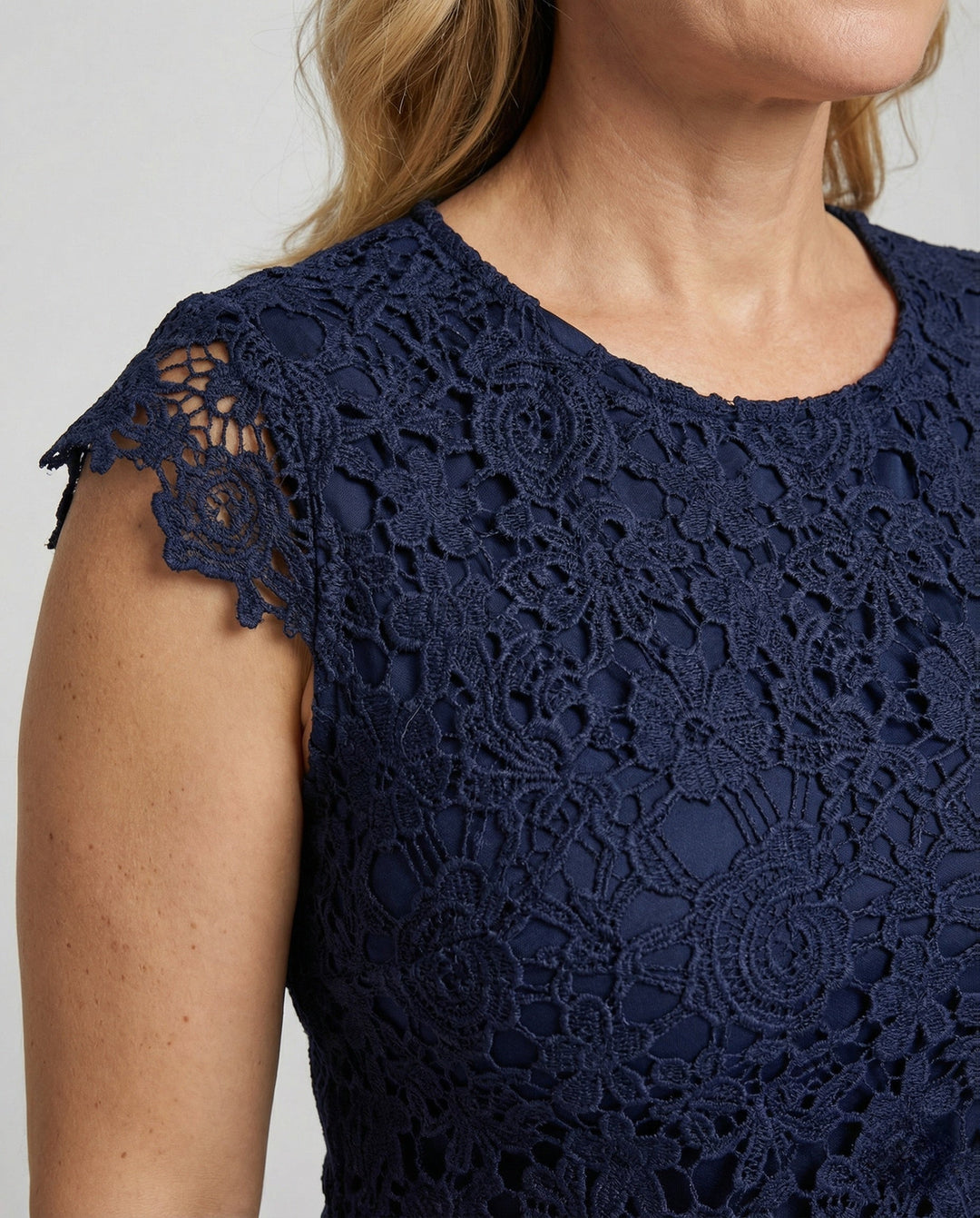 Product 15518408835402 - close_up_detail