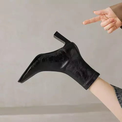 Drune | Ankle Boots Damen mit quadratischer Spitze - hohe Absätze, bequem und langlebig