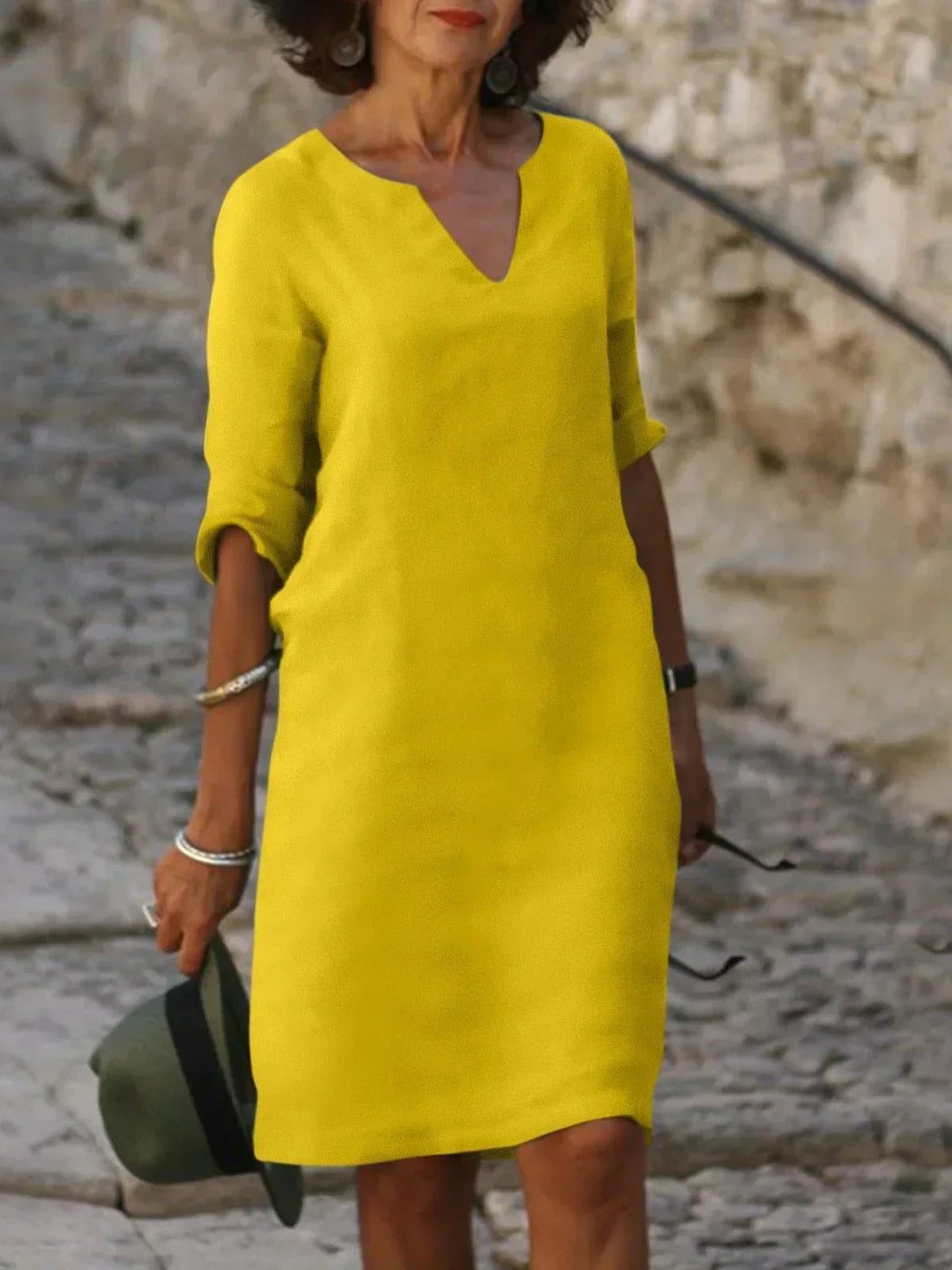Drune | Stilvolles Kleid Mit Elegantem V-ausschnitt