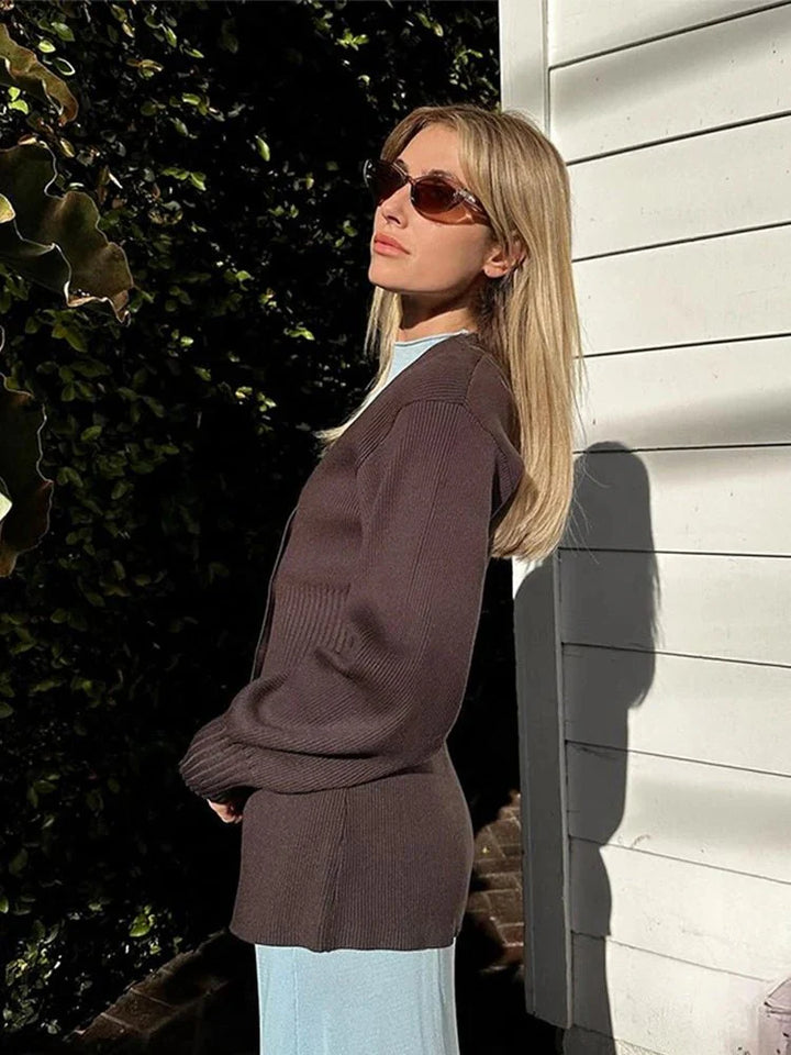 Drune | Taillierter V-Ausschnitt Cardigan