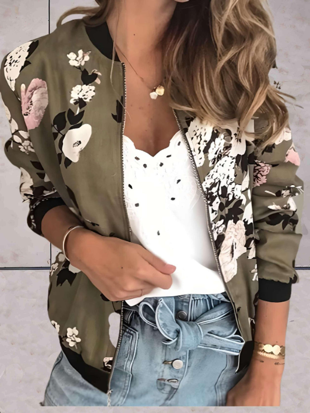 Drune | Damenjacke mit Blumenprint und Reißverschluss