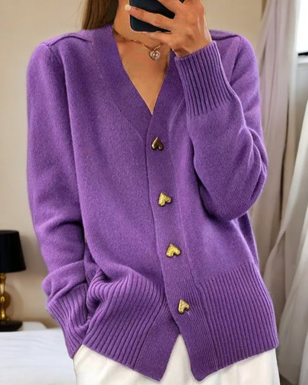 Drune | Elegante Strickjacke mit Herzknöpfen