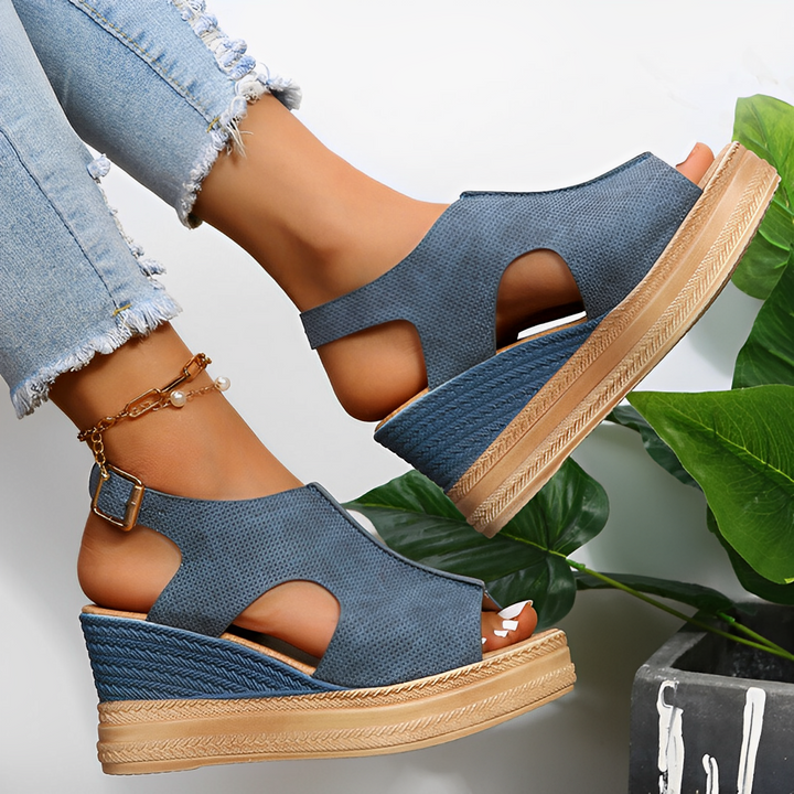 Drune | Damen Plateau Keilsandaletten