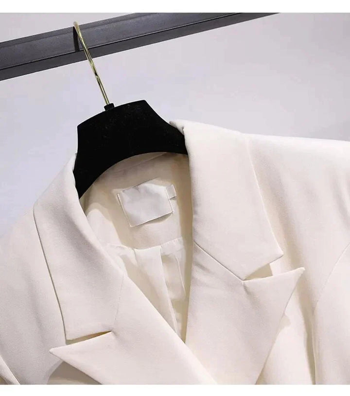 Drune | Eleganter Damen-Trenchcoat mit Gürtel