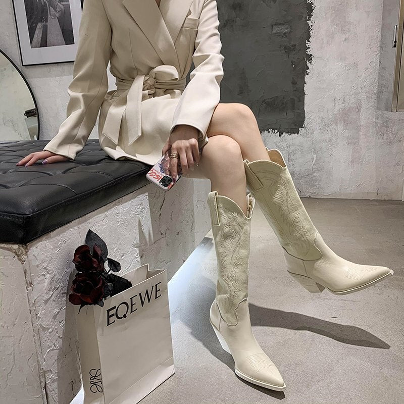 Drune | Bequeme Wildlederstiefel für Damen