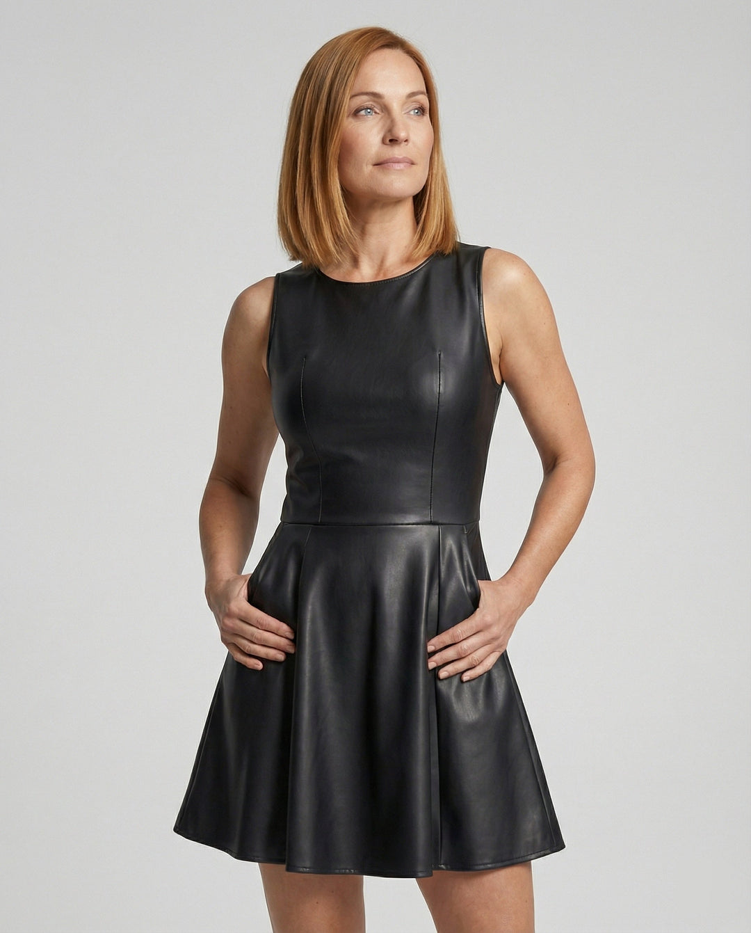 Damen Lederkleid mit schwingendem Rock