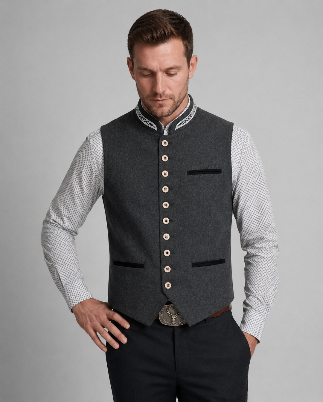 Drune | Herren Trachtenweste in Grau Traditionell & Modern