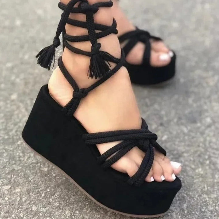 Drune | Stilvolle Keilabsatzsandalen