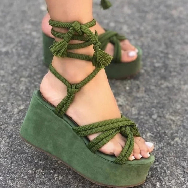 Drune | Stilvolle Keilabsatzsandalen