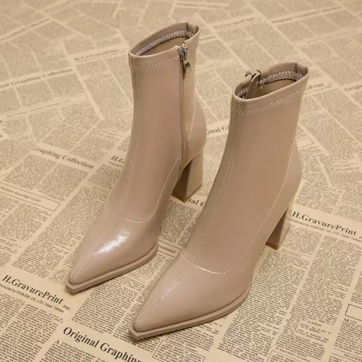 Drune | Ankle-Stiefel mit Spitzem Absatz