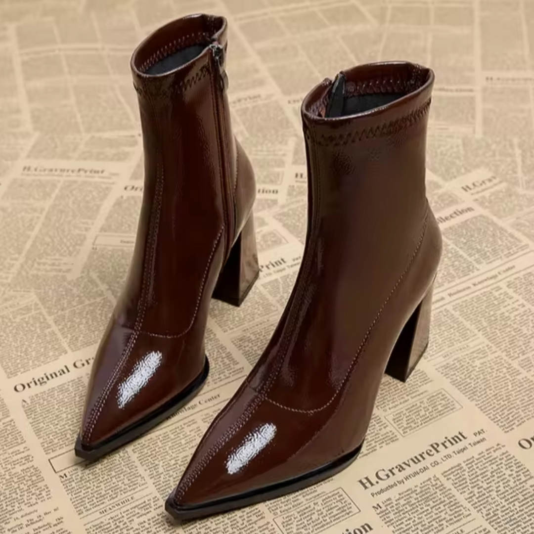 Drune | Ankle-Stiefel mit Spitzem Absatz