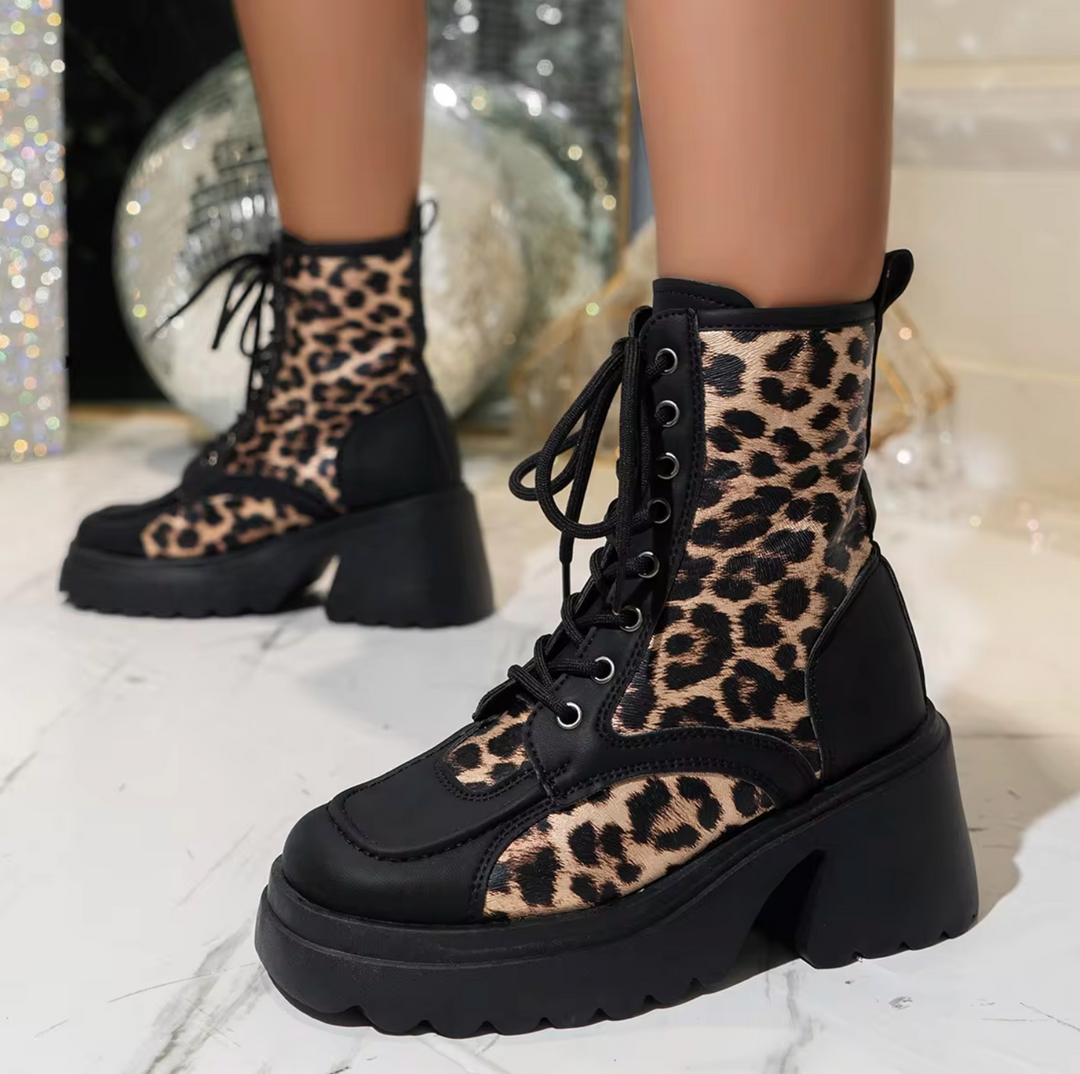 Drune | Hochwertige Stiefel Mit Klobigen Absätzen