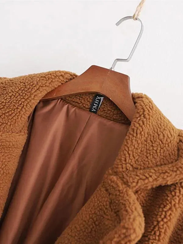 Drune | Damen Warmer Fell Wollmantel