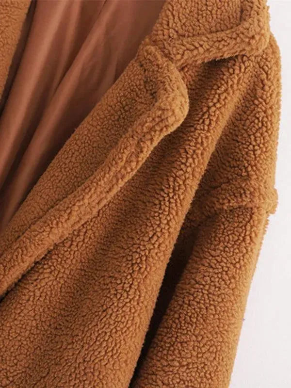 Drune | Damen Warmer Fell Wollmantel