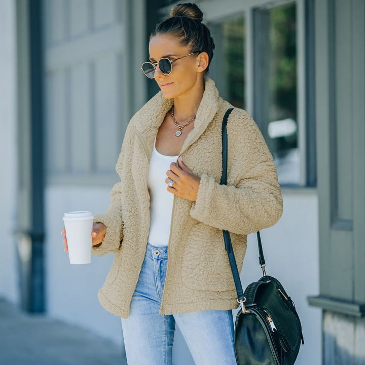 Drune | Damen Plüschjacke - Warm und Stilvoll