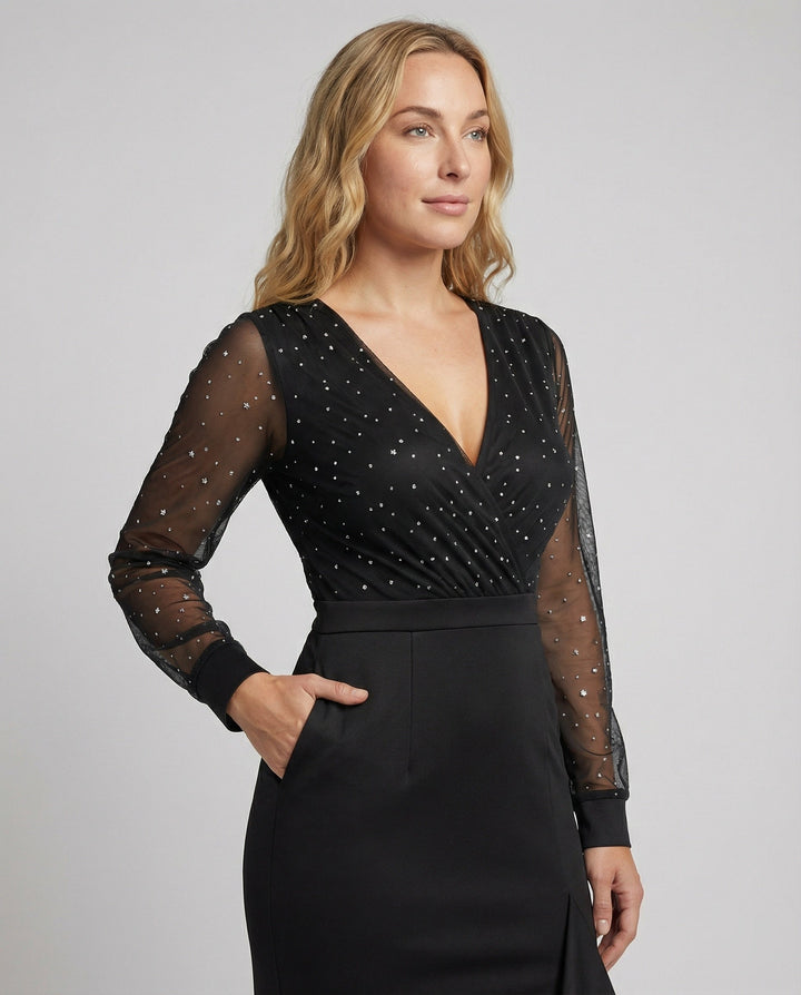 Langes, Glänzendes, Mit Pailletten Gerüschtes, Elegantes Abendkleid In Schwarz