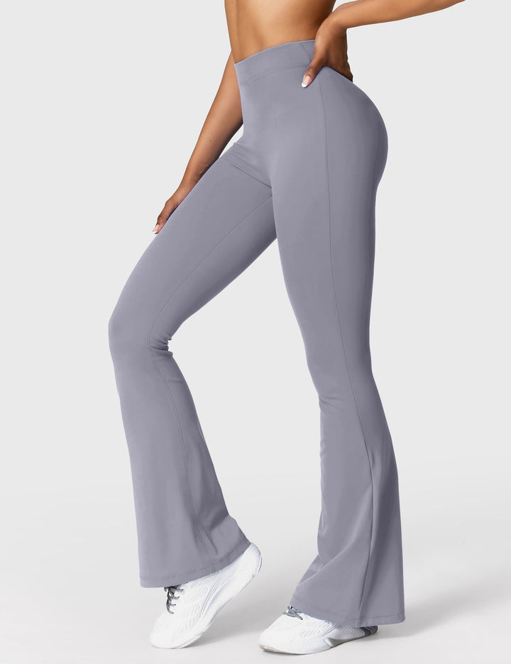Drune | Ausgestellte Leggings mit V-Ausschnitt
