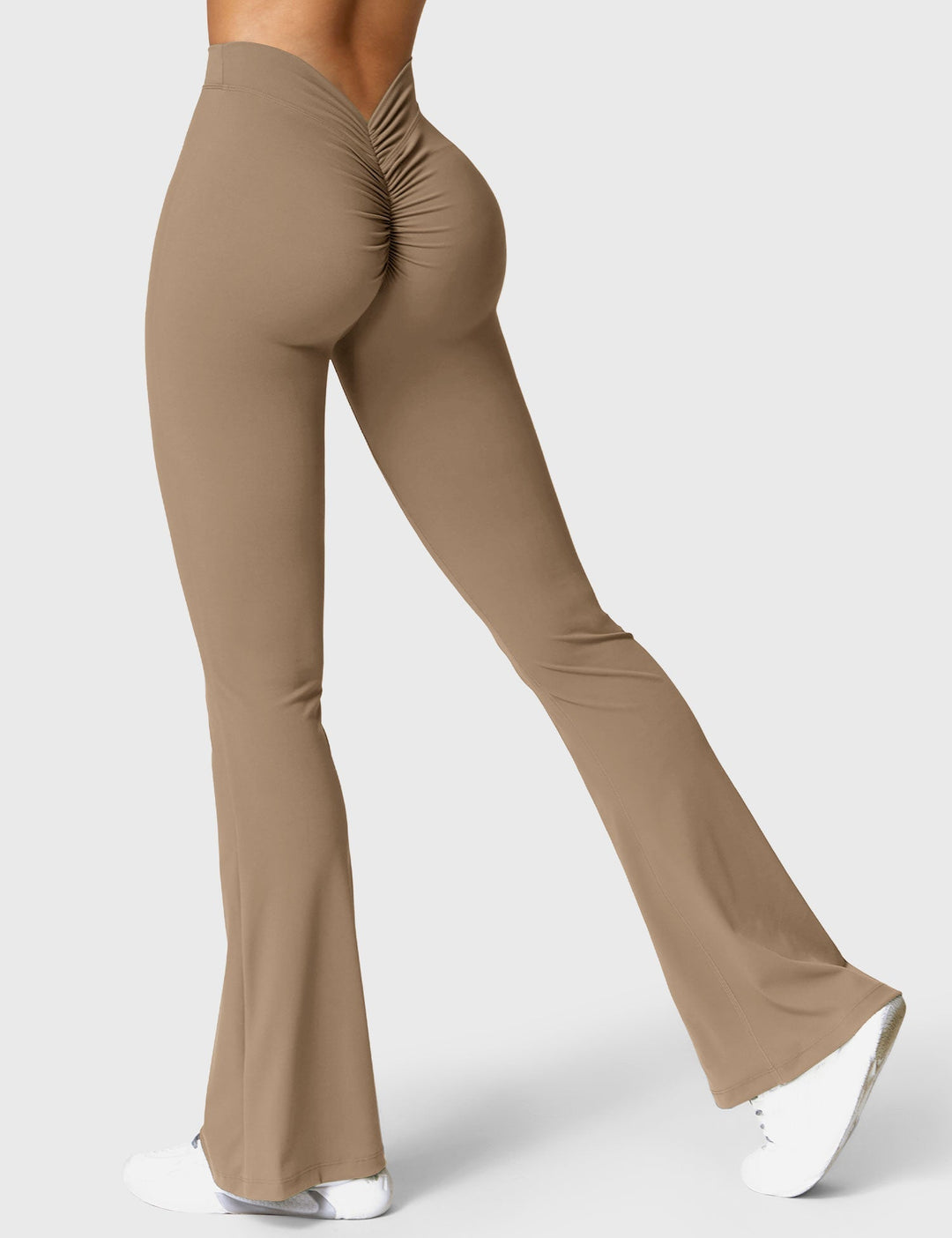 Drune | Ausgestellte Leggings mit V-Ausschnitt