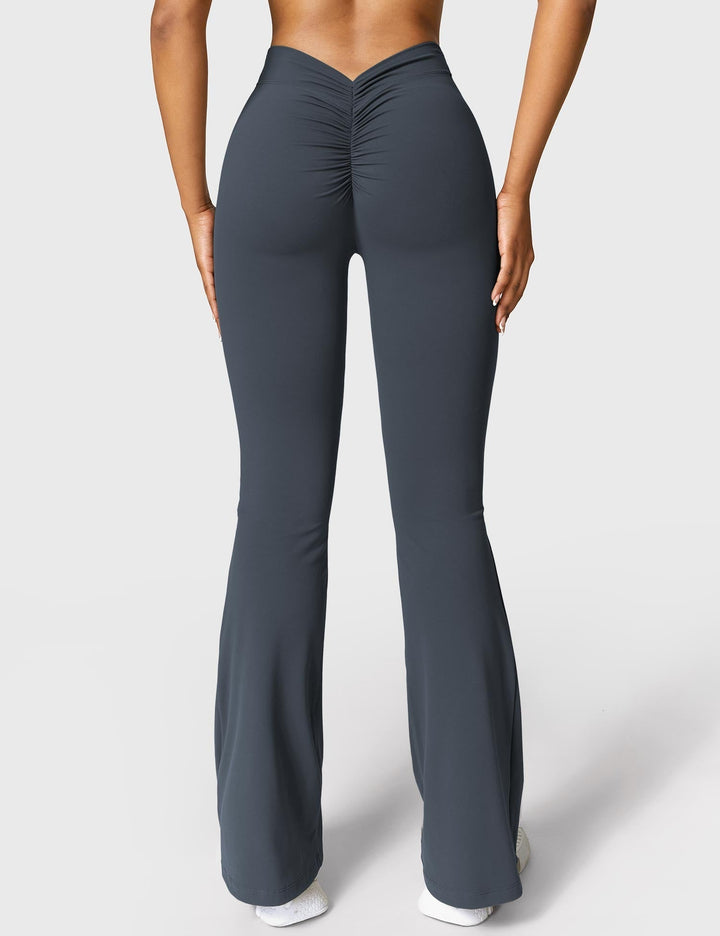 Drune | Ausgestellte Leggings mit V-Ausschnitt