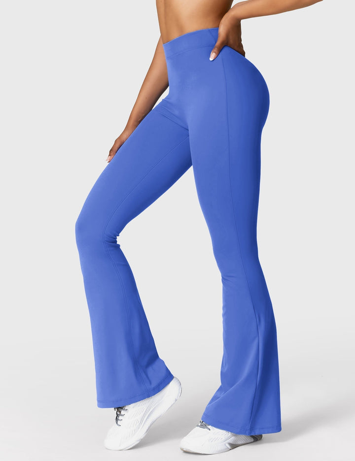 Drune | Ausgestellte Leggings mit V-Ausschnitt