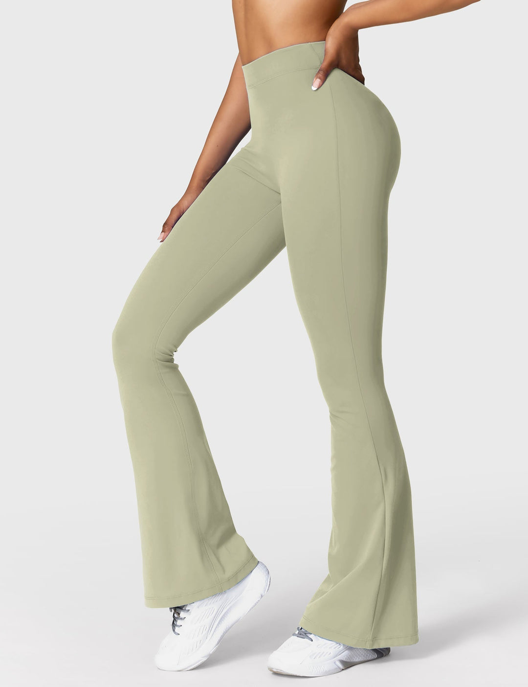 Drune | Ausgestellte Leggings mit V-Ausschnitt