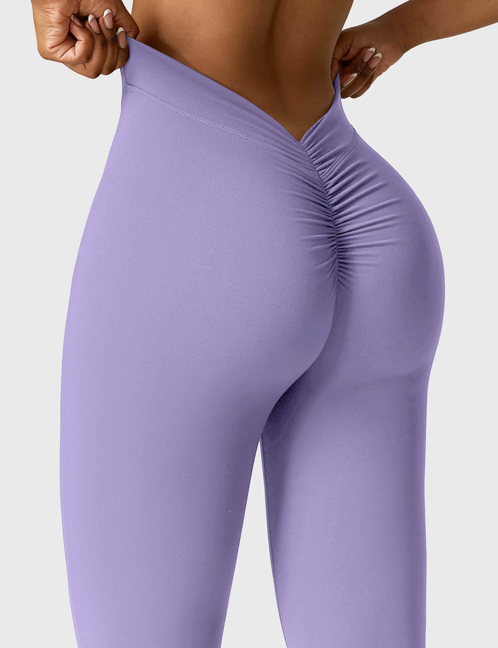 Drune | Ausgestellte Leggings mit V-Ausschnitt