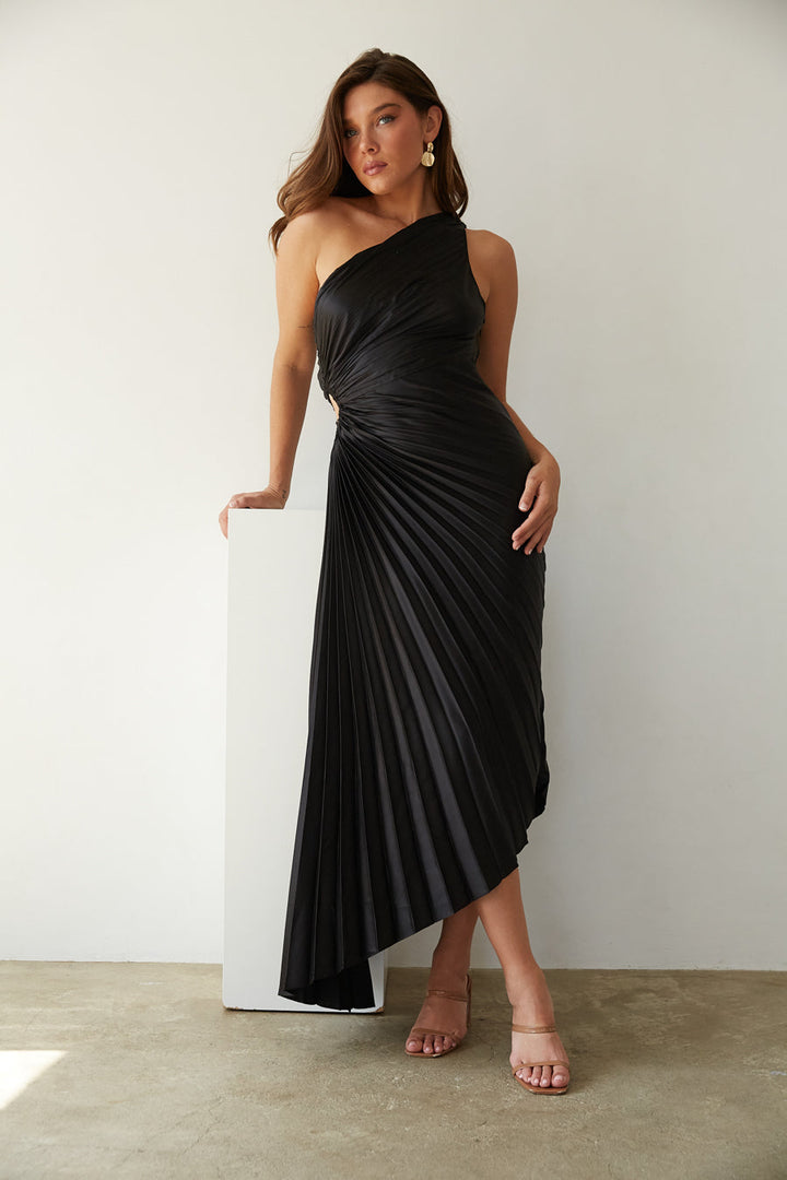 Drune | One Shoulder Plissee Midi Kleid