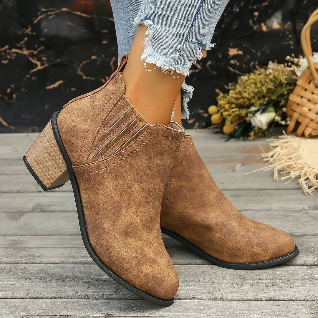Drune Stiefeletten mit Absatz - Schwarze Stiefeletten mit Absatz - Stiefeletten mit Absatz