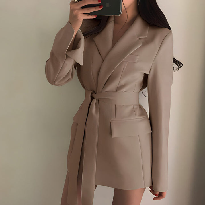 Drune - Eleganter Blazer mit Gürtel