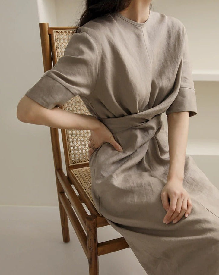 Drune Unregelmäßiges Kleid aus Leinen in Khaki